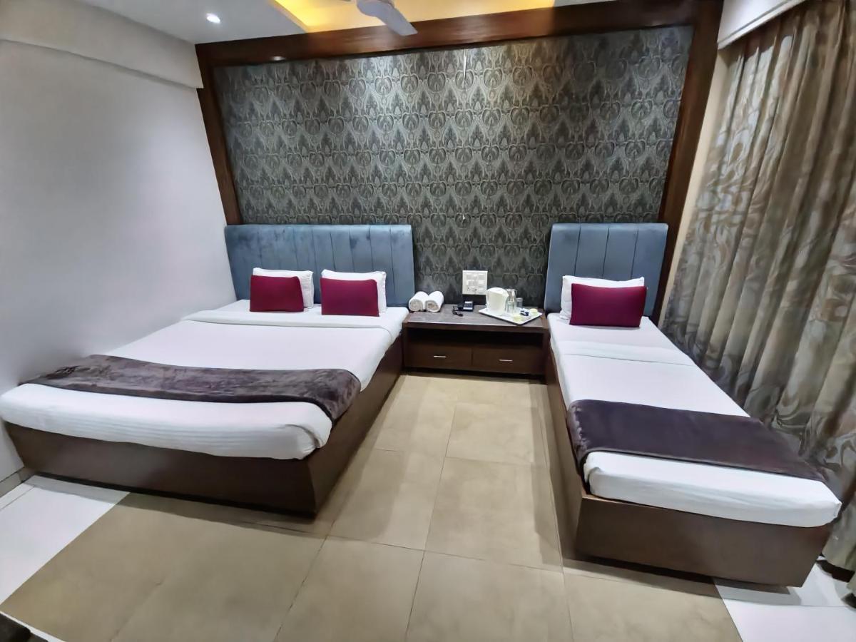Hotel City Heart Ширді Екстер'єр фото