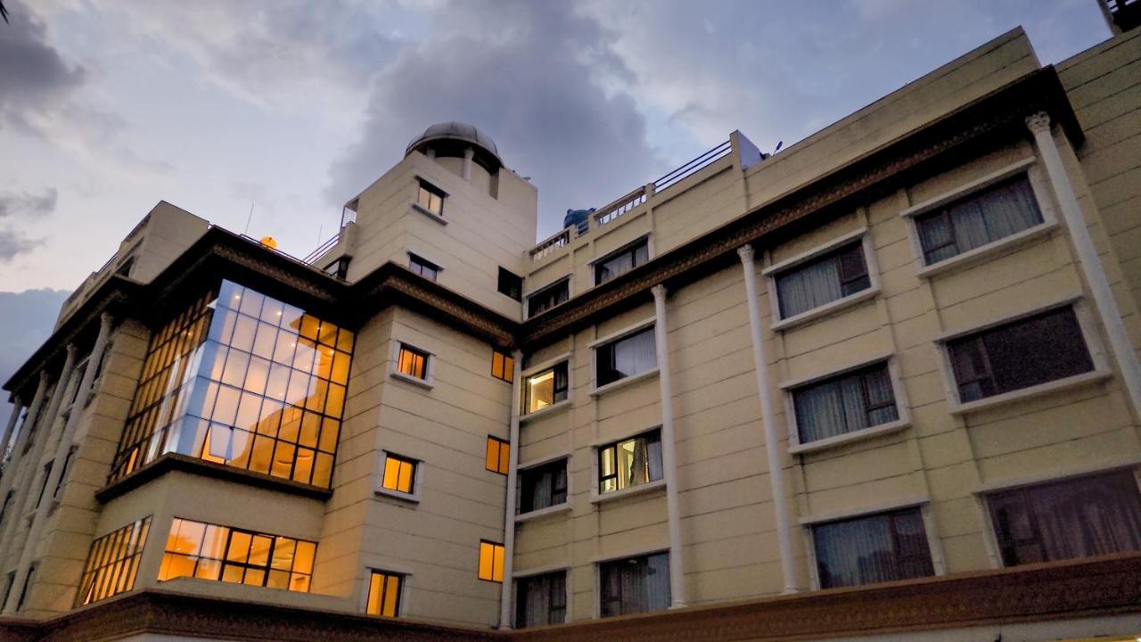 Hotel City Heart Ширді Екстер'єр фото