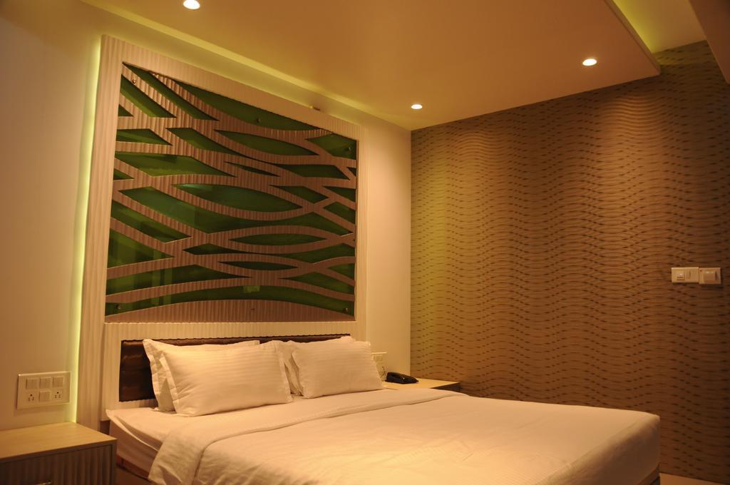 Hotel City Heart Ширді Номер фото