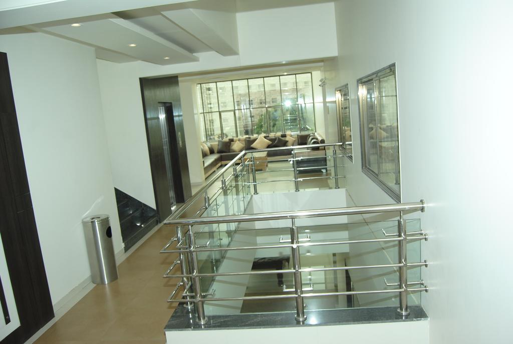 Hotel City Heart Ширді Екстер'єр фото